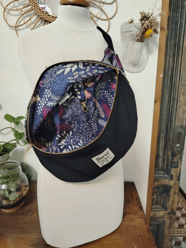 Sac Banane XXL - Motif Floral Noir et Rose