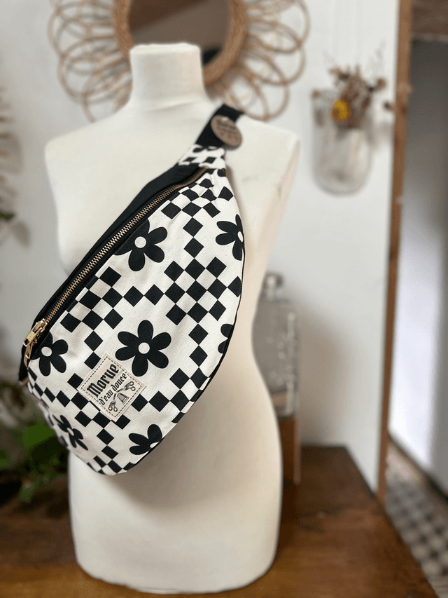 sac banane Damier B/W flower 