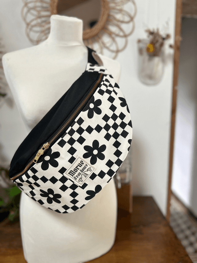 sac banane Damier B/W flower 